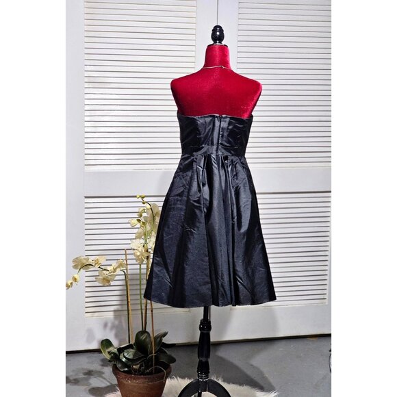 Davids Bridal Women's Black Strapless Taffeta Dress Feather Detail Size 10 369 - Picture 5 of 10